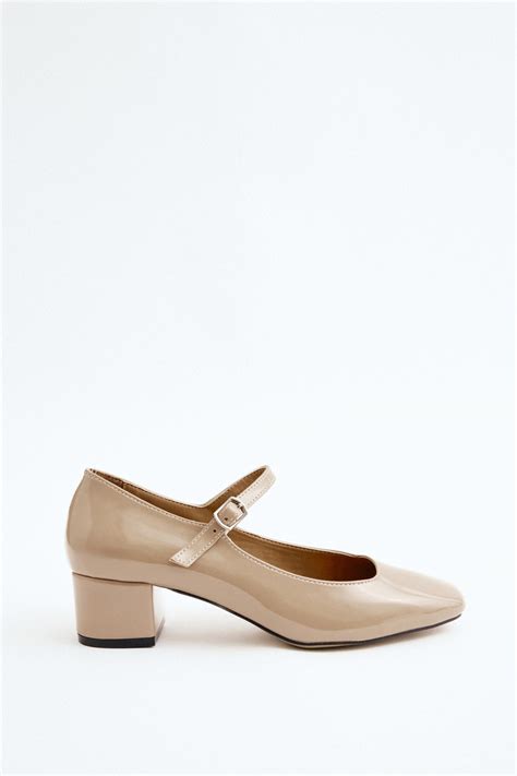 Tek Bantl Kare Burun Nude Kad N Topuklu Lutvelizade Tr