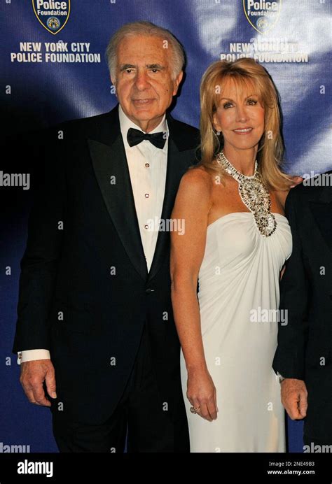 Financier Carl Icahn Left And His Wife Gail Pose For Photos Upon