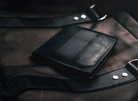 Leather Wallet - Guide to Size, Quality, and a Perfect Fit