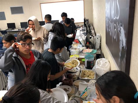 Summer reading: the 7 elements of open-source learning - David Preston