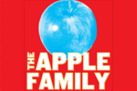 The Apple Family Returns in The Public Theater's Regular Singing