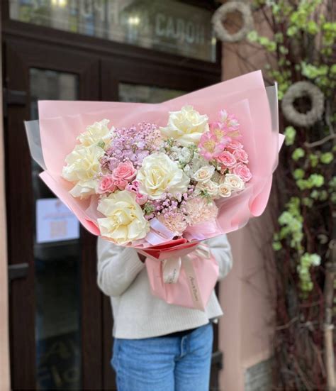 Букеты цветов с доставкой в СПб