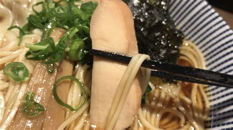 【今週のラーメン4316】 中華soba いそべ （東京・矢口渡） 黒旨特製ワンタン麺 大盛 〜ひと駅過ぎれば、ゆったり食える！質実崇高八雲