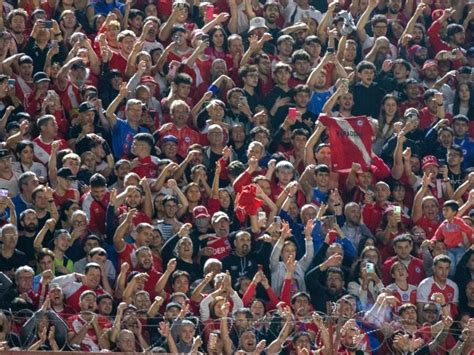 Conmoción por la muerte de un hincha de Argentinos Juniors en pleno