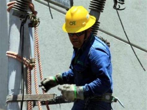 Suspender Cfe Servicio En Colonias De Villahermosa