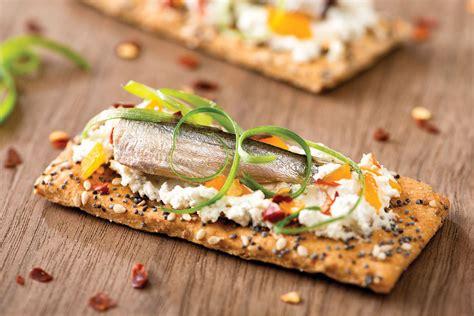 Sardines & Crackers Snack Recipe | King Oscar