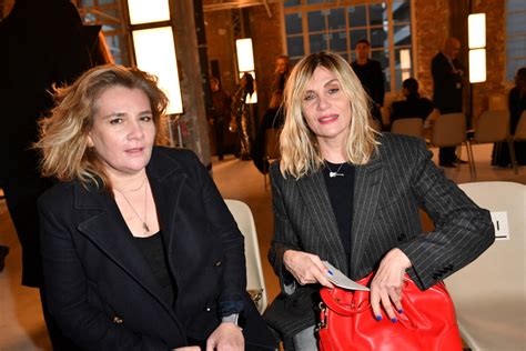 Photo Marie Am Lie Seigner Et Emmanuelle Seigner Front Row Au