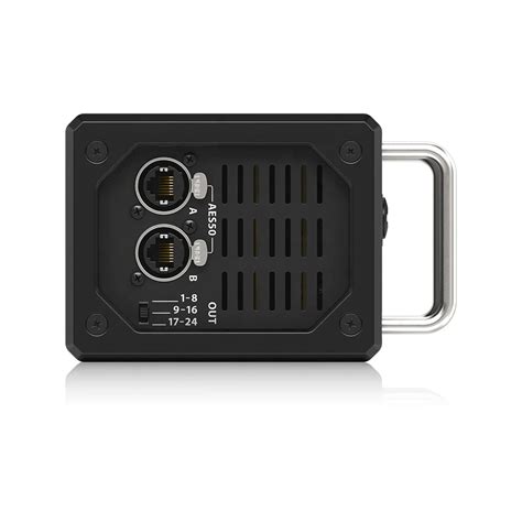 Behringer Sd8 Digital Stage Box 8 Inputs And 8 Outputs With 8 Remote