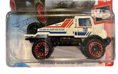 Hot Wheels Hw Rescue Mercedes Benz Unimog White Red Blue Contemporary