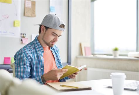 Habits of Successful Students at University - Readability