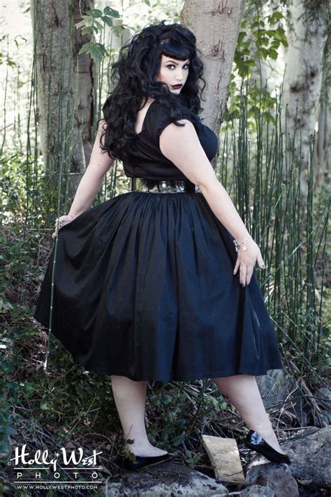 Pinup Couture Plus Size Jenny Skirt In Black Sateen Flattering Plus Size Dresses Pinup