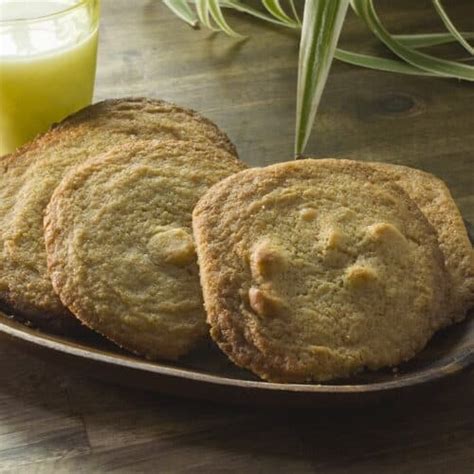 Galletas De Chocolate Blanco Y Macadamia Paso A Paso Comedera