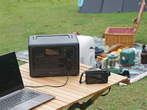 The BLUETTI EB55 Portable Power Station and PV200 Solar Panel Provide ...