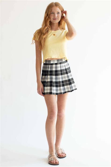 Black Plaid Pleated Skirt Etsy In 2022 Tween Fashion Outfits Plaid