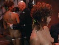 Naked Ingrid Back In Der Gorilla Von Soho