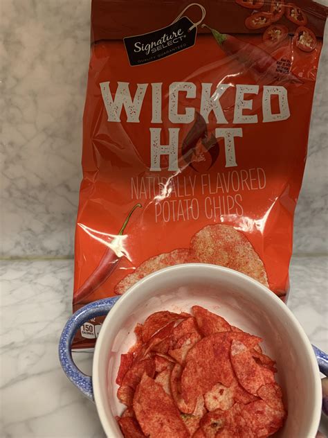 Flamin Hot Lays Replacement Spicier More Flavorful And No Rotten Cheese R Chips