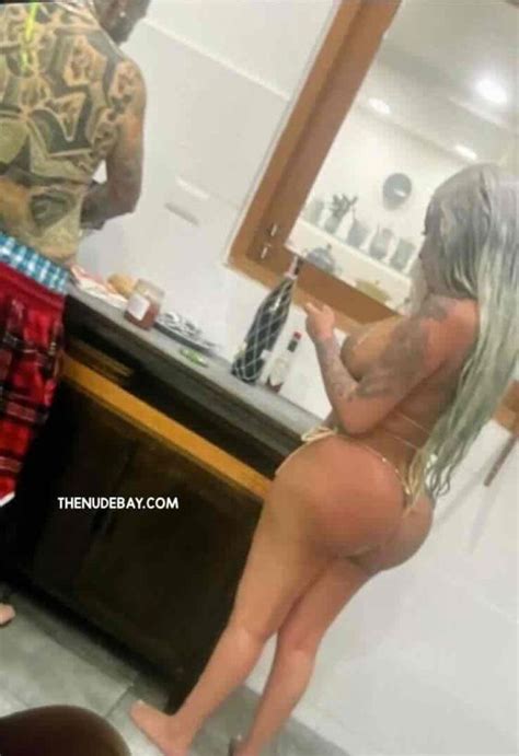 Yailin La Mas Nude Tekashi 6ix9ine VoyeurFlash