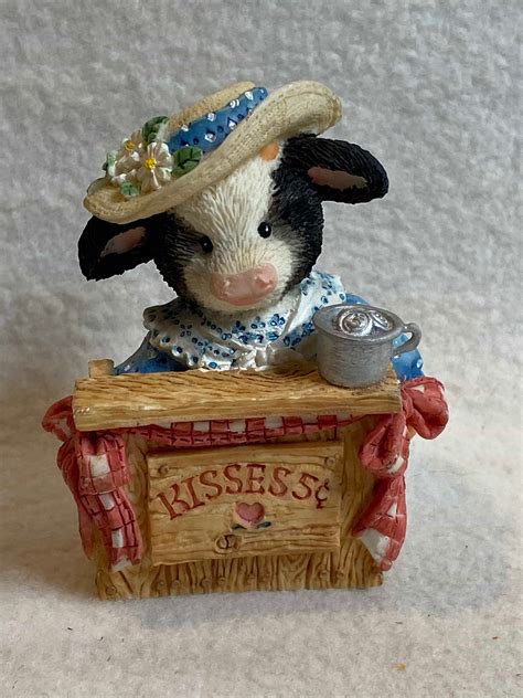 Mary S Moo Moos Figurine Smooches Cow At Kissing Booth Fig1143 Artofit