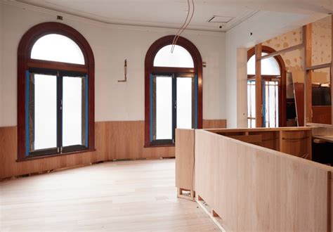 Reopening Soon The Beehive An Historic 1800s Hawthorn Hotel