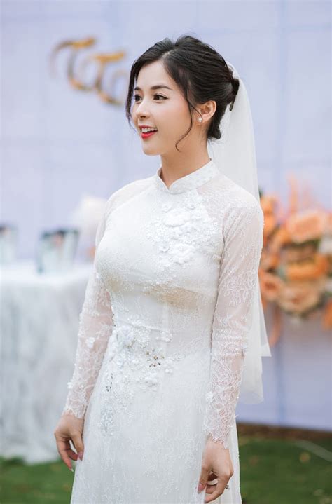 Hot girl dân tộc Tày diện áo cưới xinh lung linh lên xe hoa về nhà chồng Báo Dân trí