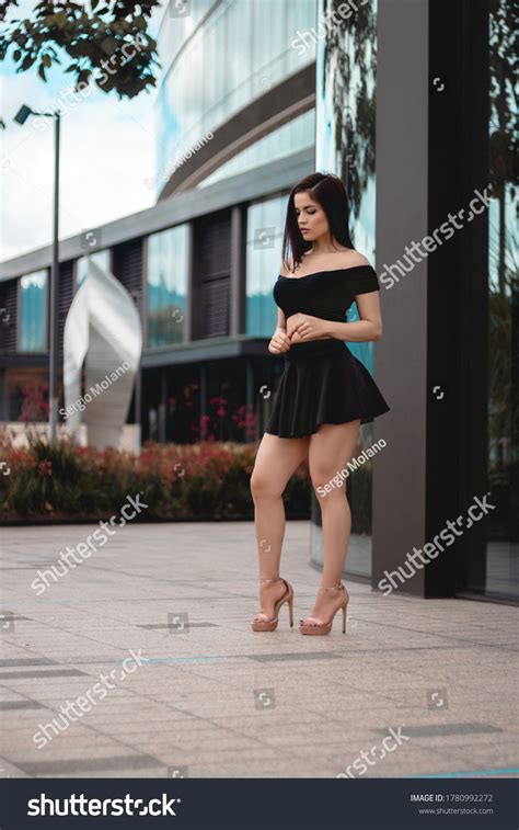 Latina Fashion Model Bogota Stock Photo 1780992272 Shutterstock