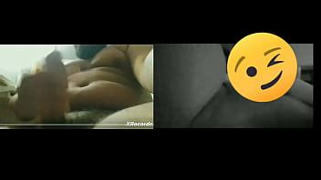 Mi hermanastra me atrapó masturbándome con estos Entonces ella me terminó XVIDEOS