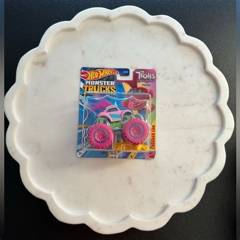 Mattel Toys Hot Wheels Monster Trucks Trolls Band Together Poppy