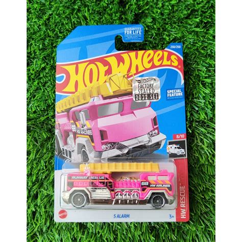 Jual Hot Wheels Alarm Factory Sealed Runway Rescue Pemadam Kebakaran Pink Shopee Indonesia