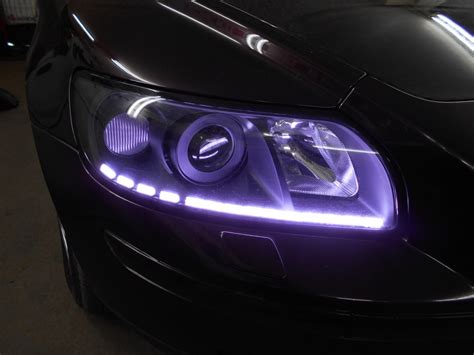 Установка модульных ходовых огней с функцией поворотника.Покраска маски ...