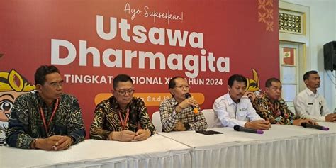 berita harian festival agama hindu utsawa dharmagita terbaru hari