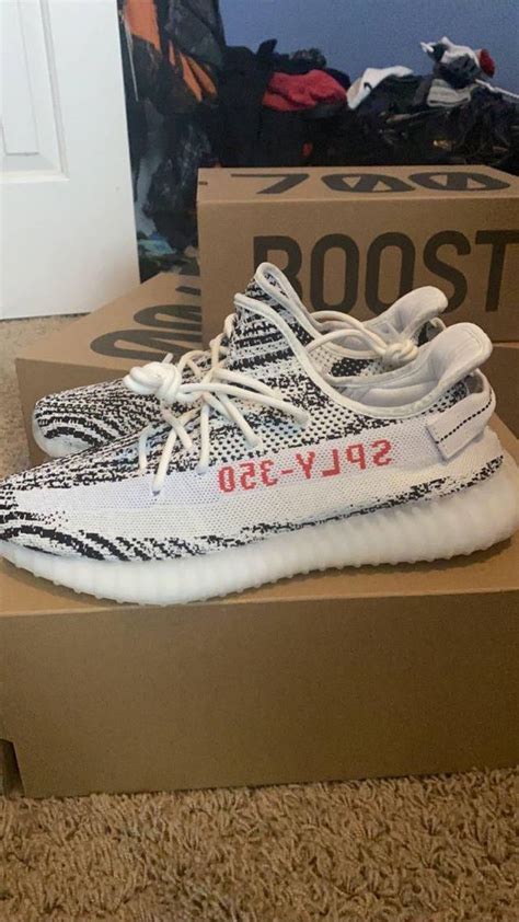 Yeezy 350 Boost V2 Zebra | Kixify Marketplace