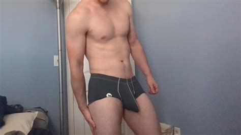 まっすぐな巨大なコックはあなたの顔にザーメンを降ろします 大規模なザーメン Pornhub Gay