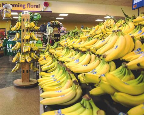 The Journey of One Banana! A Supply Chain in Motion! (Infographic ...