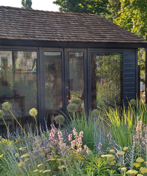 How to get rid of groundhogs under your shed | Homes and Gardens