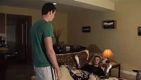 Video Porno Gay Amici Etero Gratis XHamster