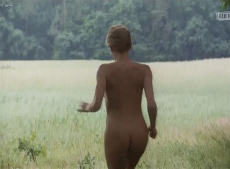 Naked Ewa Gawryluk In Wielka Wsypa