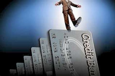 Judge backs customer's credit card scam