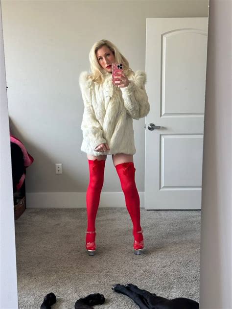 40 Years Old PROFESSIONAL INDEPENDENT MATURE MASSEUSE I OFFER ALL KINDS OF MASSAGE HAPPY