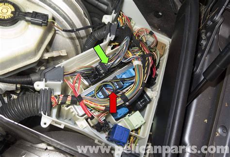 Bmw X Fuel Pump Relay Location