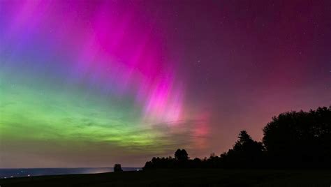 Dans Les Ardennes Des Aurores Bor Ales Ont Illumin Le Ciel France Bleu