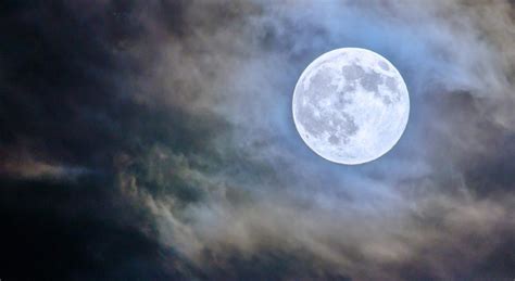 Superluna azul de agosto cuándo es y qué rituales hacer para