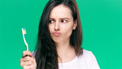 Heres why its a bad idea to use a toothbrush to clean your vagina ओह न कय आप वजइन