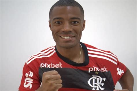 De La Cruz é anunciado pelo Flamengo contrato até 2028