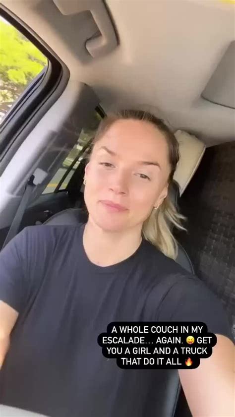 Tori Is An Independent MILF Scrolller