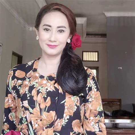 6 Transformasi Lilis Suganda Artis Kolosal Gentabuana Yang Awet Muda Hot Liputan6
