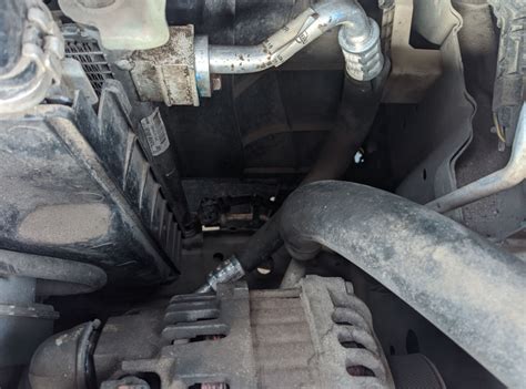 Ремонт шланга кондиционера — Nissan Sentra (B17), 1,6 л, 2015 года ...