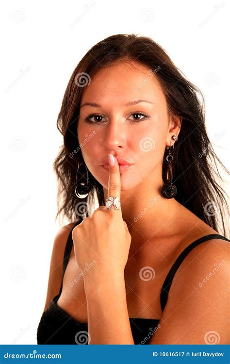 De Mooie Brunette Raakte Een Vinger Aan Haar Lippen Stock Afbeelding Image Of Brunette Sluit