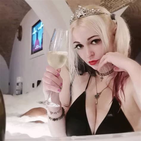 Harley Quinn In The Bathtub Nudes CosplayBoobs NUDE PICS ORG