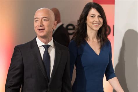 Jeff Bezos 2 Billion Donation It S Complicated