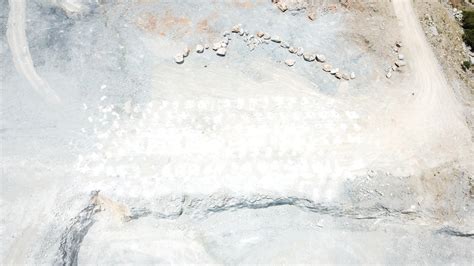 pre split drilling blasting grande drill blast